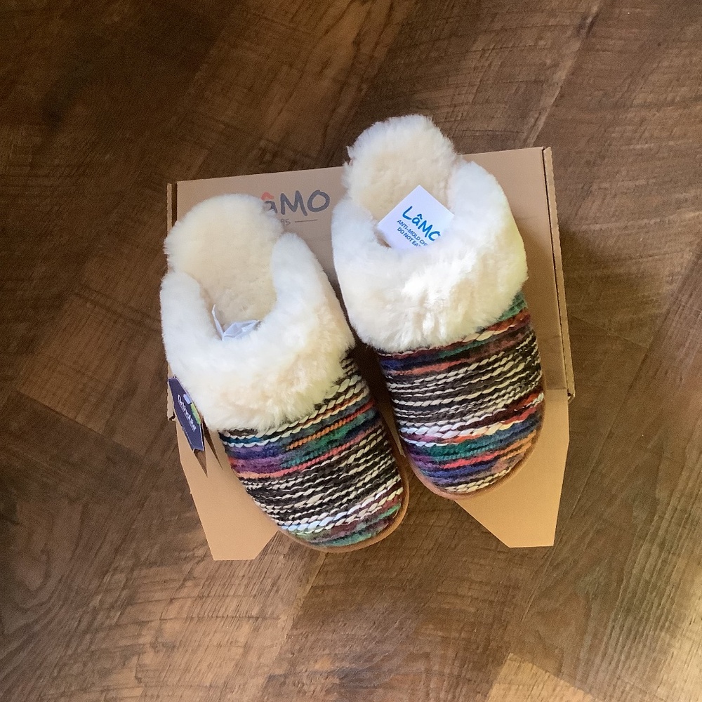 Lamo Ortholite faux fur lined slippers size 10